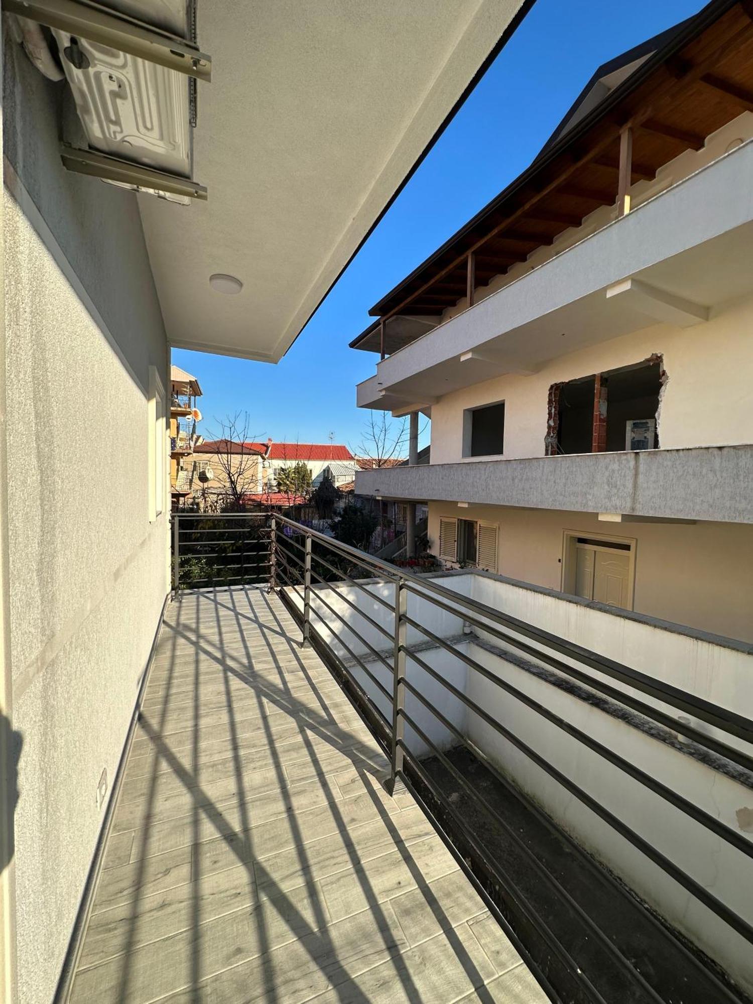 Xhiro N'Shkoder Apartments Exteriör bild